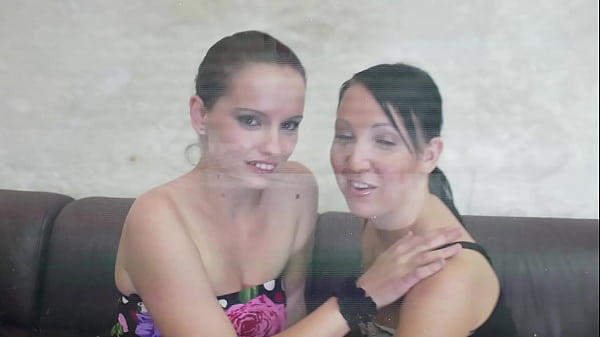 Lesbians and Fisting