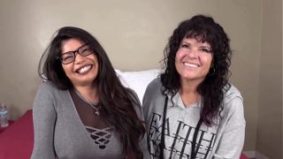 Desperate Amateurs Ivvy Isabella Holle get their pussies pounded